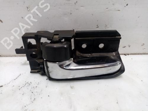 Used Front left interior door handle TOYOTA COROLLA (_E12_) 2.0 D-4D (CDE120_, CDE120R) (90 hp) 23093684