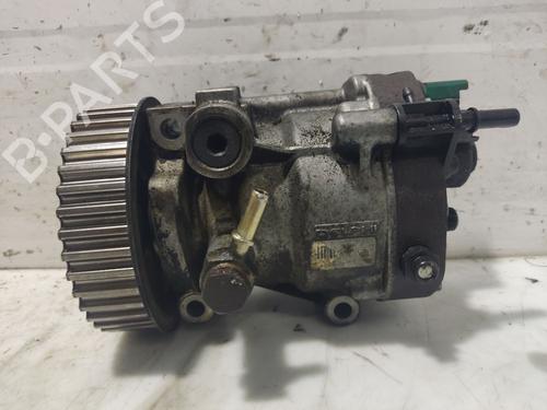 Used Injection pump RENAULT SCÉNIC II (JM0/1_) 1.5 dCi (JM0F) (82 hp) 32131433