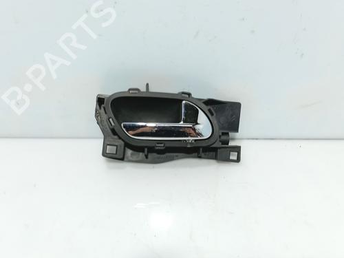 Used Front right interior door handle Front right interior door handle 37758072 37758072