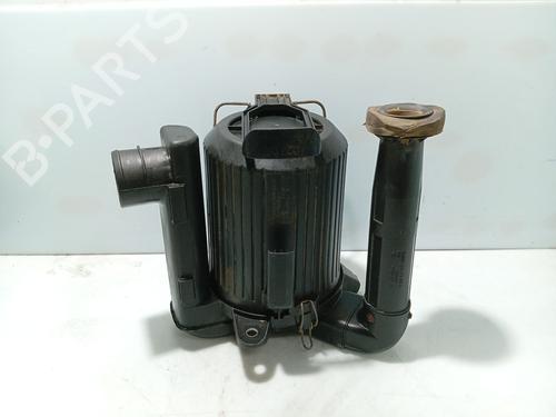 Used Air filter box VW TRANSPORTER T4 Van (70A, 70H, 7DA, 7DH) [1990-2003]  31110994