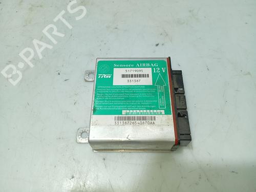 Używane Sterownik / Moduł Airbag FIAT SEICENTO / 600 (187_) [1997-2010]  31098902