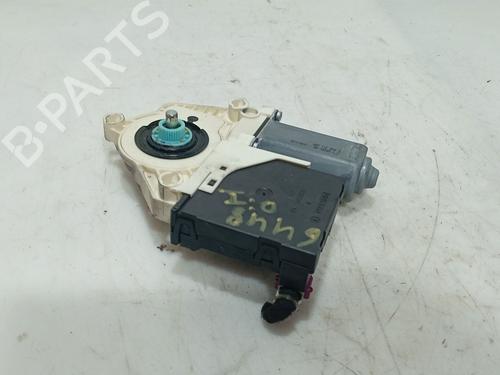 Moteur de lève-vitre avant gauche Moteur de lève-vitre avant gauche 36882555 36882555