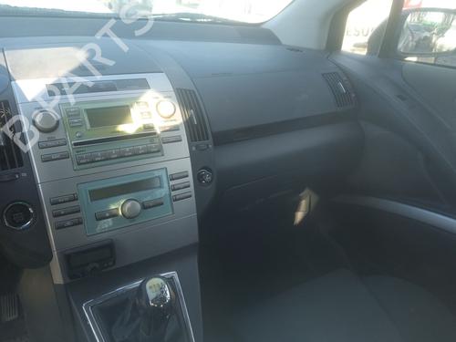 Right front fog light TOYOTA COROLLA Verso (ZER_, ZZE12_, R1_) 2.2 D-4D (AUR10_, AUR10R) | BP23218471C31 