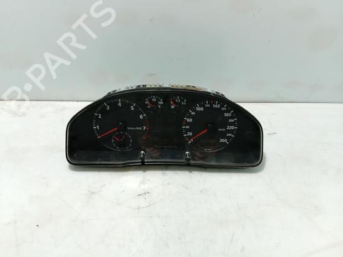 Used Instrument cluster AUDI A4 B5 (8D2) [1994-2001]  31099827