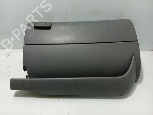 Used Glove box SEAT LEON (1M1) 1.6 16 V (105 hp) 32751184