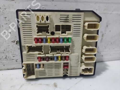 Sicherungskasten für RENAULT LAGUNA III (BT0/1) 2.0 dCi (BT01, BT08, BT09, BT0E, BT0K, BT12, BT1C, BT1D,... (150 hp) 31106490