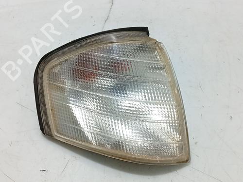 Blinklys foran høyre MERCEDES-BENZ C-CLASS (W202) C 250 D (202.125) (113 hp) 31679992