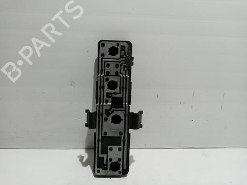 Used Lamp holder Lamp holder 19003997 19003997