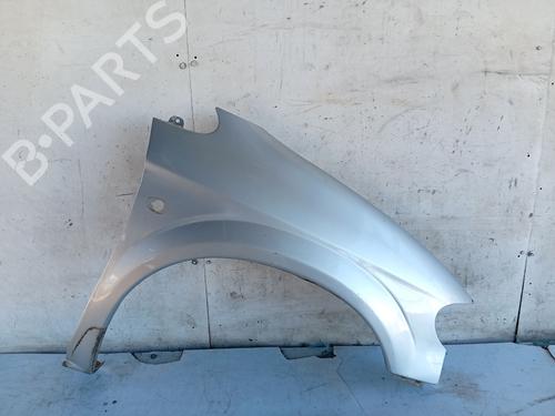 Used Right front fenders Right front fenders CHRYSLER VOYAGER IV (RG, RS) 2.4 (151 hp) 35979750 35979750