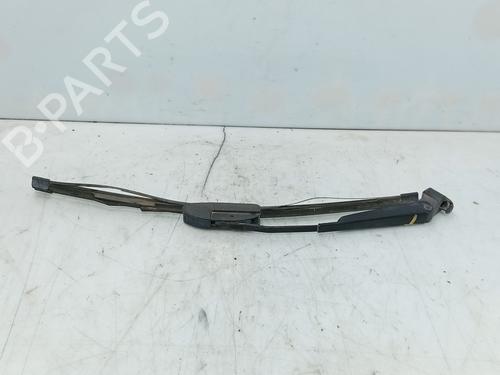 Used Rear windshield wiper arm Rear windshield wiper arm 37460257 37460257