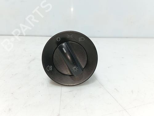 Used Headlight switch Headlight switch VW POLO IV (9N_, 9A_) 1.4 TDI (75 hp) 39668564 39668564