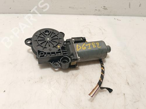 Used Right front window motor FORD FIESTA V (JH_, JD_) 1.4 TDCi (68 hp) 32035176