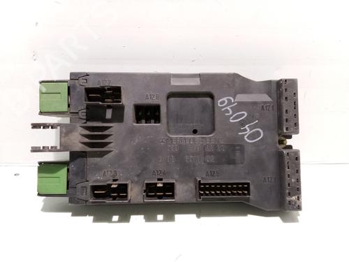 Used Fuse box Fuse box 18982442 18982442
