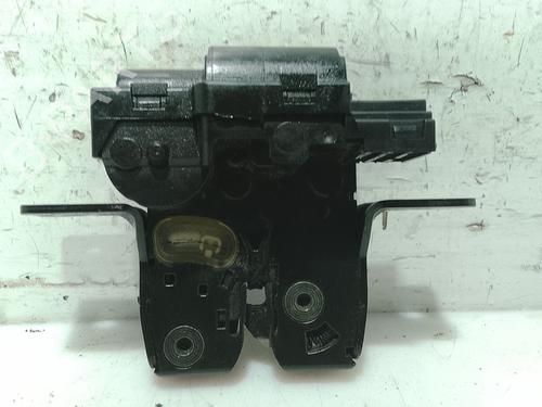 tailgate-lock-renault-clio-iii-br01-cr01-2005-2006-2007-2008-2009-2010-2011-2012-2013-2014-38011371 main image