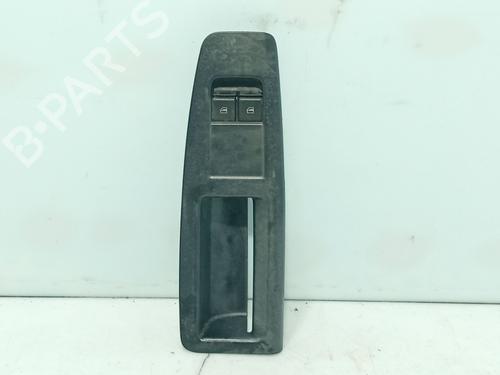 Used Left front window switch VW POLO IV (9N_, 9A_) 1.9 SDI (64 hp) 32299392