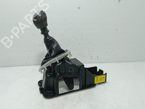 Used Gear lever RENAULT MEGANE III Hatchback (BZ0/1_, B3_) 1.5 dCi (106 hp) 33122824