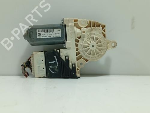 Used Right rear window motor Right rear window motor SEAT LEON (1P1) 2.0 TDI 16V (140 hp) 34231763 34231763