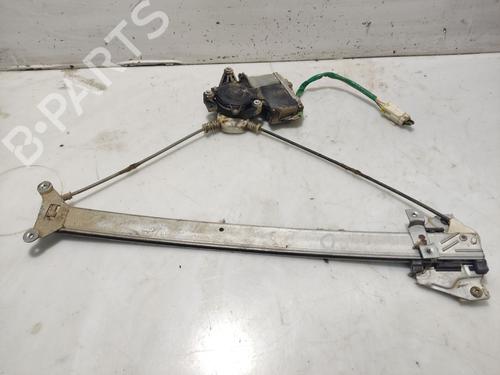 Elevalunas delantero derecho MITSUBISHI PAJERO CLASSIC (V2_W, V6_W, V7_W) 2.5 TD (V24W) (115 hp) 31106074