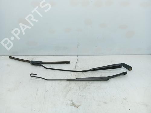 Used Front windshield wiper arm Front windshield wiper arm VW GOLF IV (1J1) 1.9 TDI (110 hp) 35979755 35979755