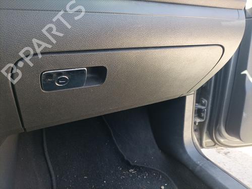 Used Glove box VW GOLF V (1K1) [2003-2010]  18997179