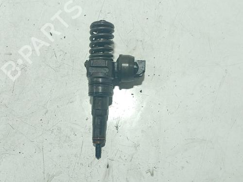 Używane Wtryskiwacz AUDI A3 (8P1) 1.9 TDI (105 hp) 31109708