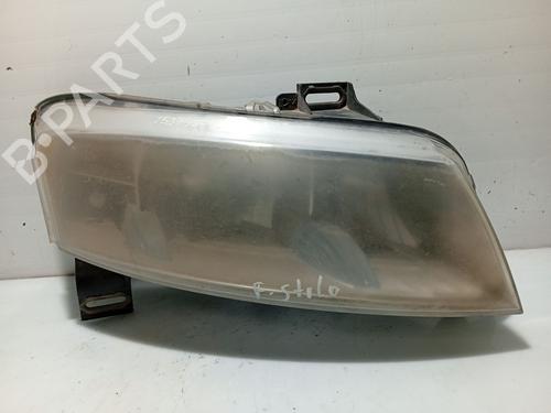 Used Right headlight FIAT STILO Multi Wagon (192_) 1.9 JTD (115 hp) 31098228