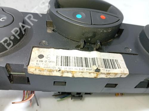 Climate control RENAULT MEGANE II Saloon (LM0/1_) 1.9 dCi (LM0G, LM1G, LM2C) | BP31100527I5 - Image 4