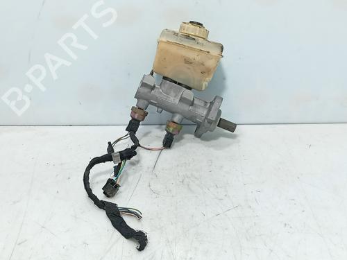 Used Brake master cylinder Brake master cylinder MERCEDES-BENZ M-CLASS (W163) ML 270 CDI (163.113) (163 hp) 34402848 34402848