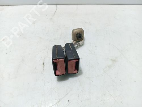 Used Seat buckle VW PASSAT B6 (3C2) 2.0 TDI 16V (140 hp) 31110716