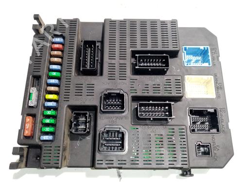 Used Fuse box Fuse box 19008922 19008922