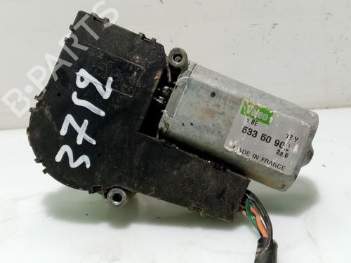 Used Rear wiper motor OPEL FRONTERA A (U92) [1992-1998]  22734904