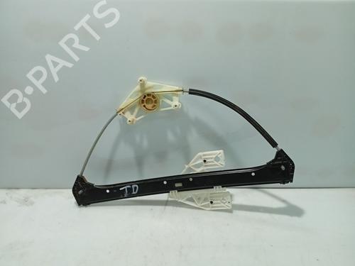 Elevador vidro trás direito AUDI A3 Sportback (8VA, 8VF) 1.0 TFSI (115 hp) 31107466