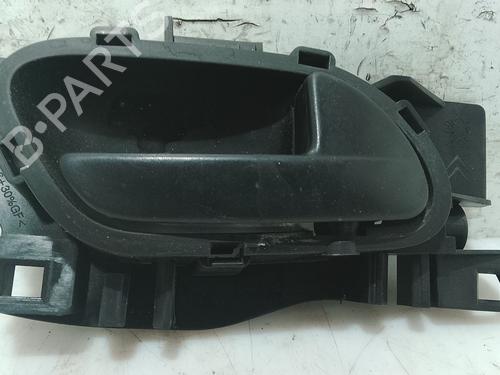 Used Front right interior door handle Front right interior door handle 38987967 38987967