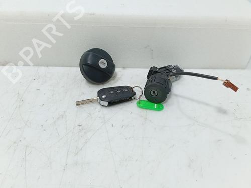 Used Ignition barrel Ignition barrel CITROËN C3 III (SX) 1.2 PURETECH 82 (82 hp) 40298333 40298333