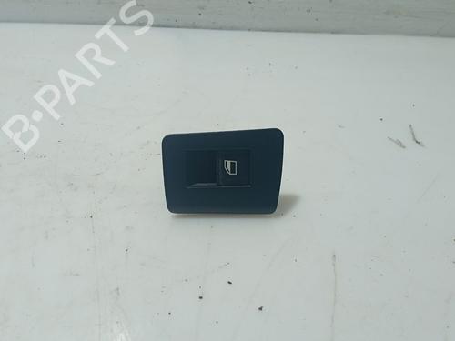 Używane Przełącznik szyby tylnej prawej BMW X5 (E53) 3.0 d (218 hp) 31101978
