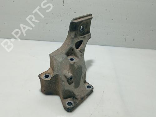 Engine mount LAND ROVER RANGE ROVER SPORT I (L320) 2.7 D 4x4 | BP31139096M89