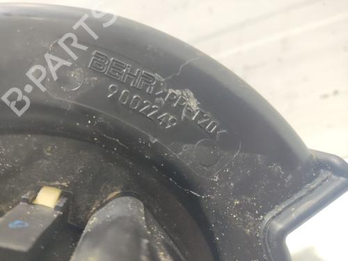 Used Heater blower motor OPEL ZAFIRA A MPV (T98) [1999-2006]  25627545