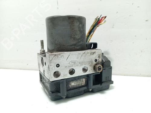 Used ABS pump FORD MONDEO III (B5Y) 2.0 16V TDDi / TDCi (115 hp) 31104549