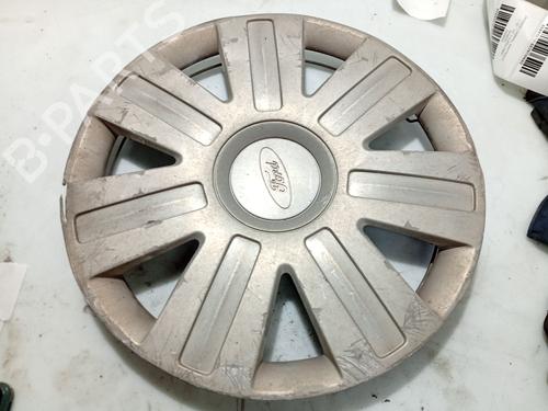 Used Hub cap FORD FIESTA V (JH_, JD_) 1.4 16V (80 hp) 31102595
