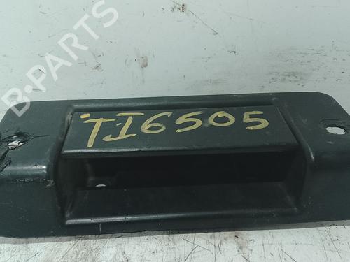 Used Rear left exterior door handle Rear left exterior door handle FORD TRANSIT Platform/Chassis (FM_ _, FN_ _) 2.0 DI (F_E_, F_F_) (100 hp) 40020777 40020777