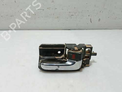 Used Front right interior door handle TOYOTA COROLLA (_E12_) 2.0 D-4D (CDE120_, CDE120R) (90 hp) 31111584