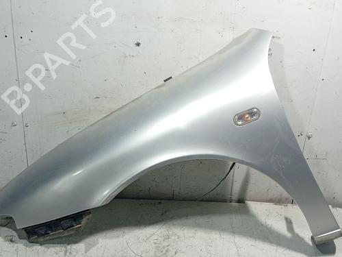 Guarda-lamas esquerdo Guarda-lamas esquerdo SEAT TOLEDO II (1M2) 1.6 16V (105 hp) 39695549 39695549