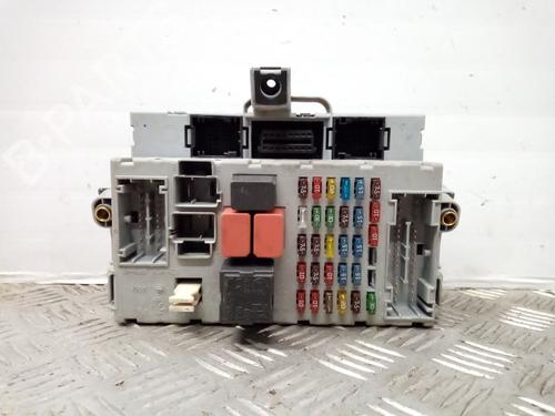 Used Fuse box Fuse box 24689131 24689131
