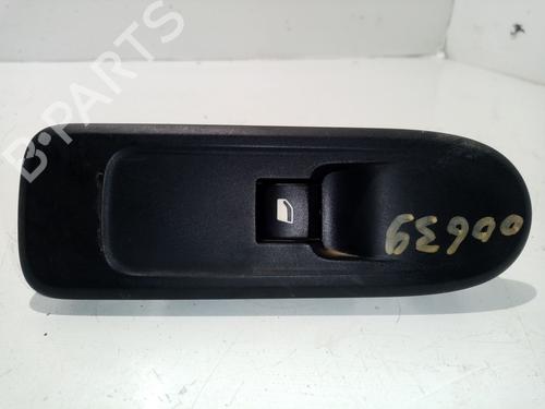 Used Right front window switch Right front window switch 19009928 19009928