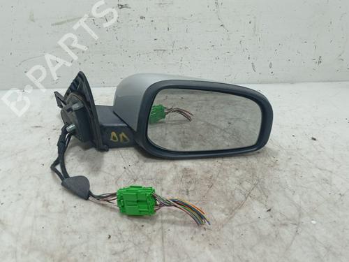 Used Right mirror Right mirror 37066521 37066521