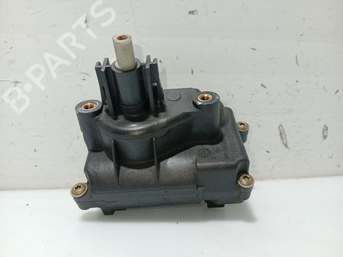 Used Right rear window motor RENAULT MEGANE I Coach (DA0/1_) [1996-2003]  31103524