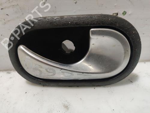 Used Front right interior door handle RENAULT MEGANE III Hatchback (BZ0/1_, B3_) 1.6 16V (111 hp) 24970336