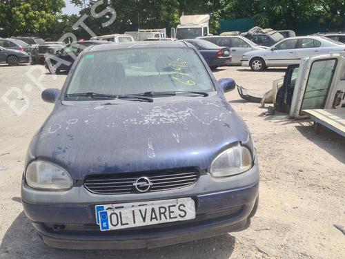 Gebruikte OPEL CORSA B (S93) 1.7 D (F08, F68, M68) (60 hp) 4370498 Onderdelen