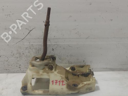 Used Gear lever KIA SPORTAGE II (JE_, KM_) [2004-2011]  31105555