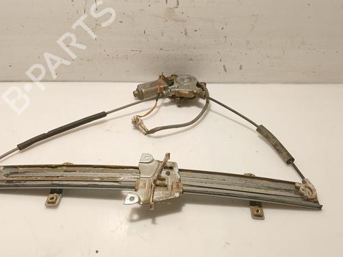 Elevalunas delantero derecho SUZUKI GRAND VITARA I (FT, HT) 2.0 HDI 110 16V 4x4 (SQ420D, TD83V, JA420WD) (109 hp) 31117582